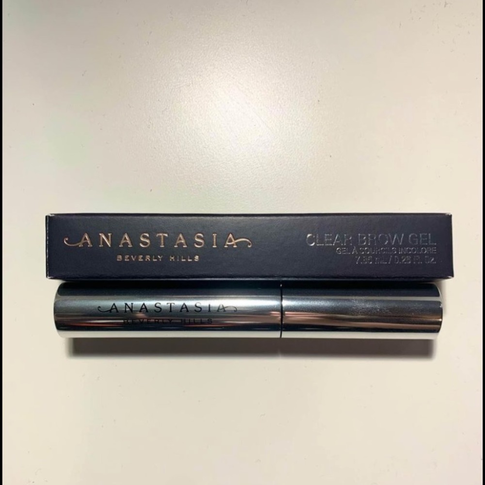 2 Anastasia Beverly Hills clear brow gel